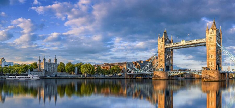 London: Westminster to Tower Bridge River Thames Cruise - Bankside reveals London’s cultural side