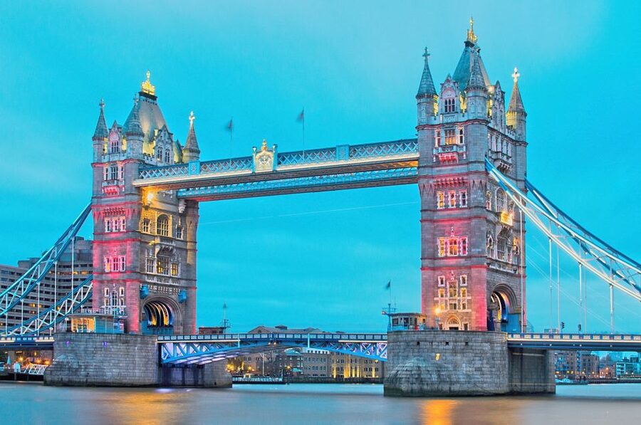 London: Westminster to Tower Bridge River Thames Cruise - How the $18 price compares with the experience