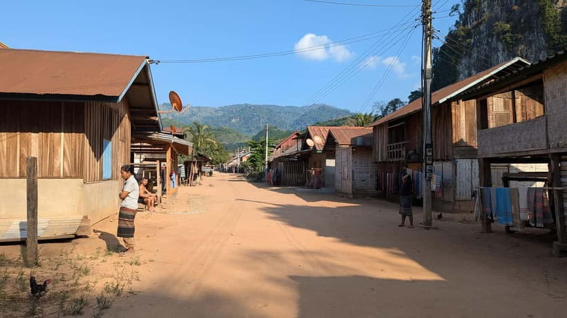 Luang Prabang to Nong Khiaw: River Cruise, Hike & Waterfall - The final hour to Nong Khiaw at sunset