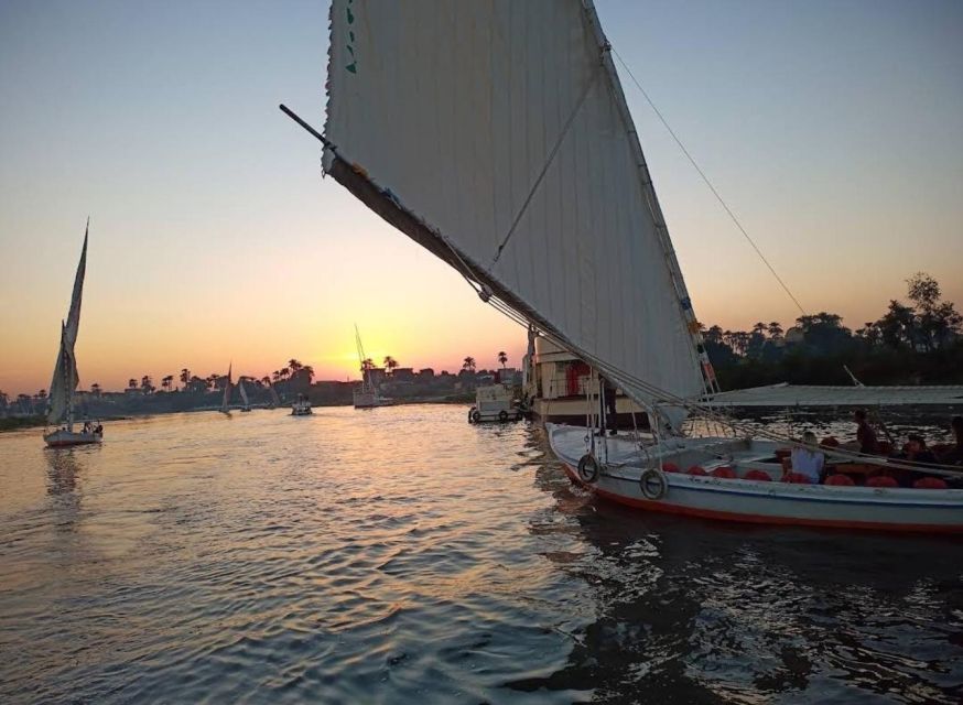 Luxor: Nile River Private Sunset Felucca Ride - Sunset views and the best time to take pictures