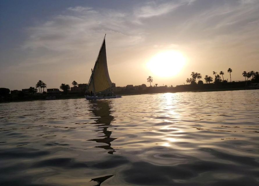 Luxor: Private Felucca Ride with Panoramic Nile Views - Why sunset is worth considering