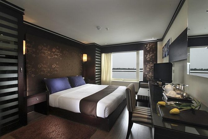 Luxury 4-Day 3-Night Nile Cruise from Aswan to Luxor - Day 4: Luxor Temple and the vast complex at Karnak