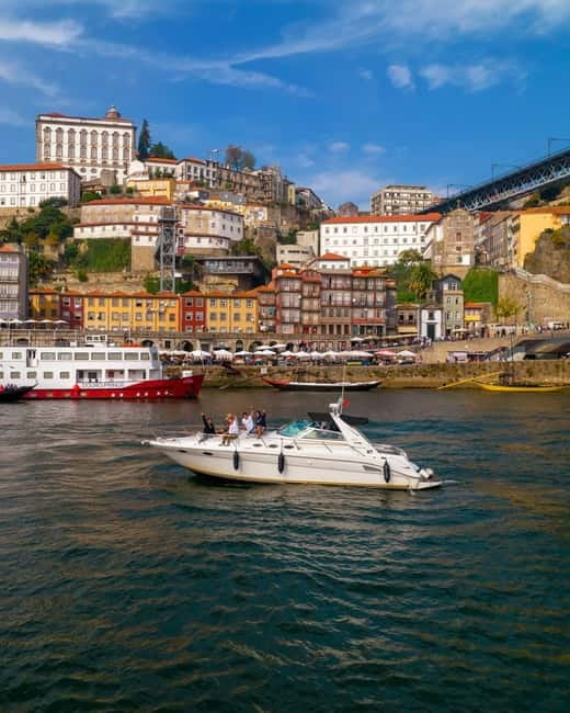 Luxury Douro Yacht Tour: Scenic Views & Complimentary Drinks - Why the Douro is best seen from the water