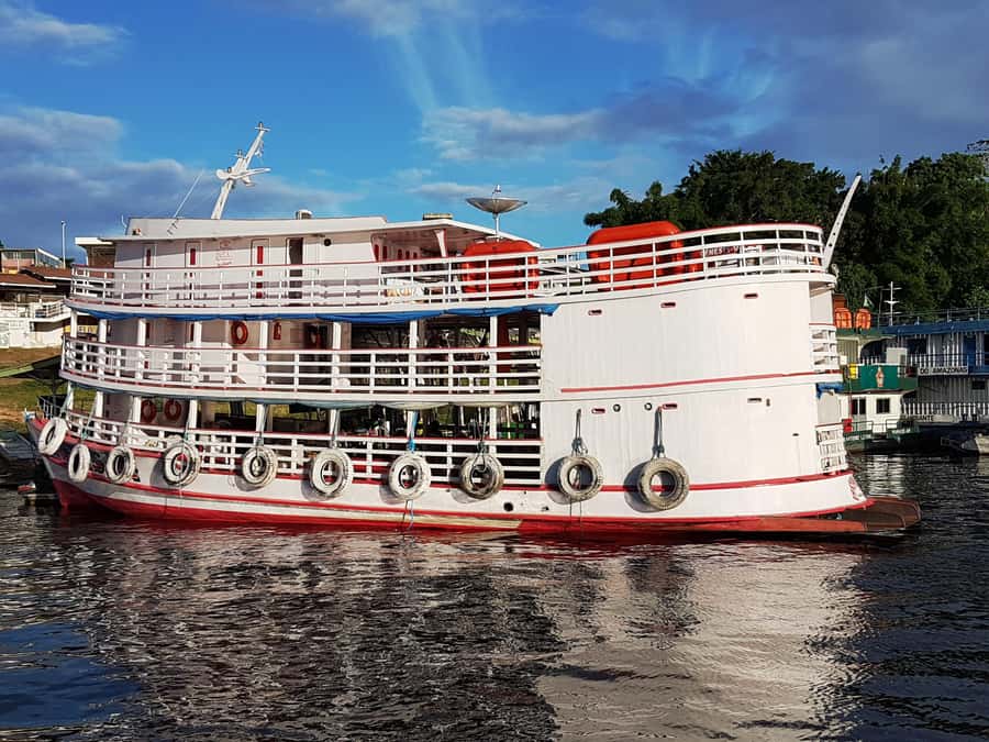 Manaus to Santarém: 36-Hour Ferry on the Amazon - Leaving Manaus for the river