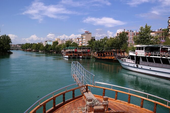 Manavgat River Cruise, Waterfalls and Market Tour from Side - The return journey and group management