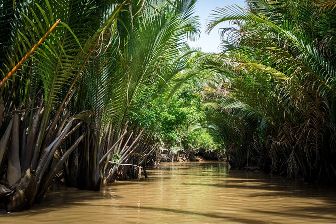 Mekong Delta Small Group Full Day Tour - The sampan ride is short but memorable