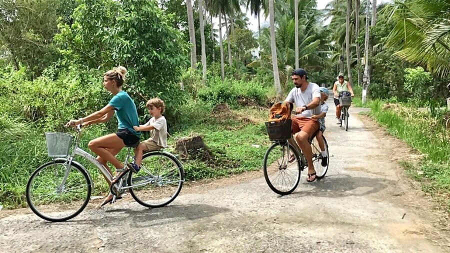 MeKong Delta Tour - Starting in Ho Chi Minh City and reaching Ben Tre