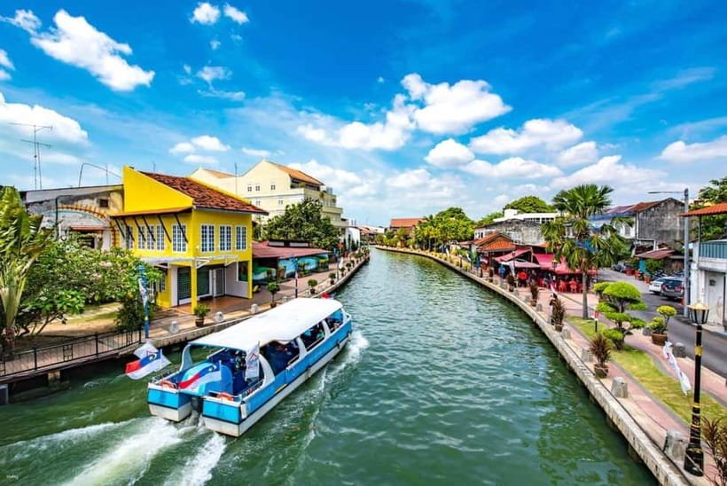Melaka: Melaka River Cruise E-Ticket - Following Sungai Melaka Past the Red City