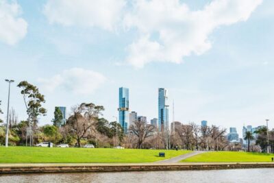 1-Hour Gardens and Sporting Precinct River Cruise
