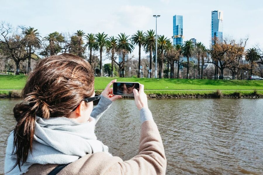 Melbourne: 1-Hour Gardens and Sporting Precinct River Cruise - The Royal Botanic Gardens from the water