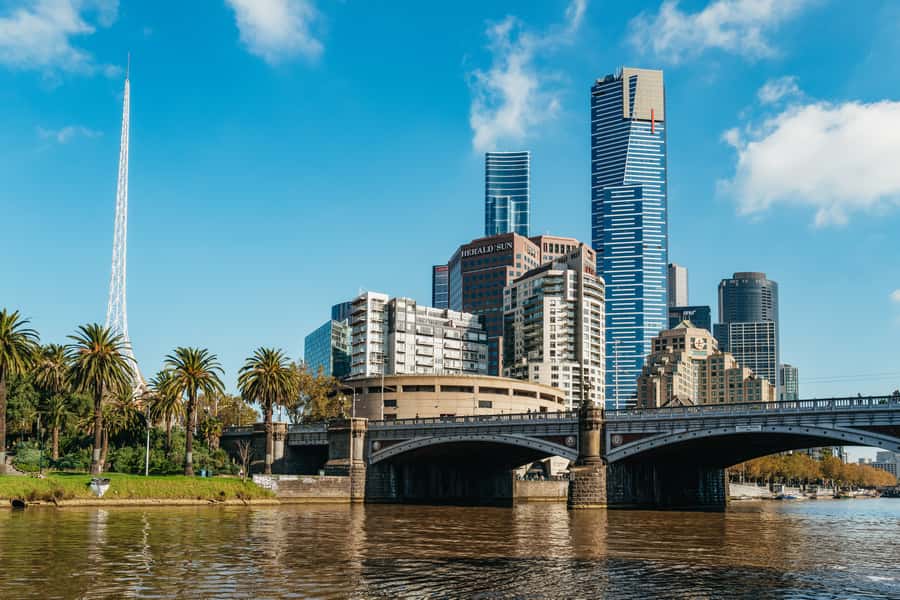 Melbourne: 2-Hour City Highlights River Cruise - From Docklands to Southbank’s city edge