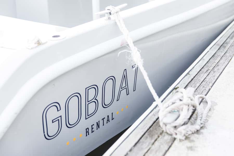 Melbourne: Electric Picnic Boat Rental on the Yarra River - The best kind of outing for this boat