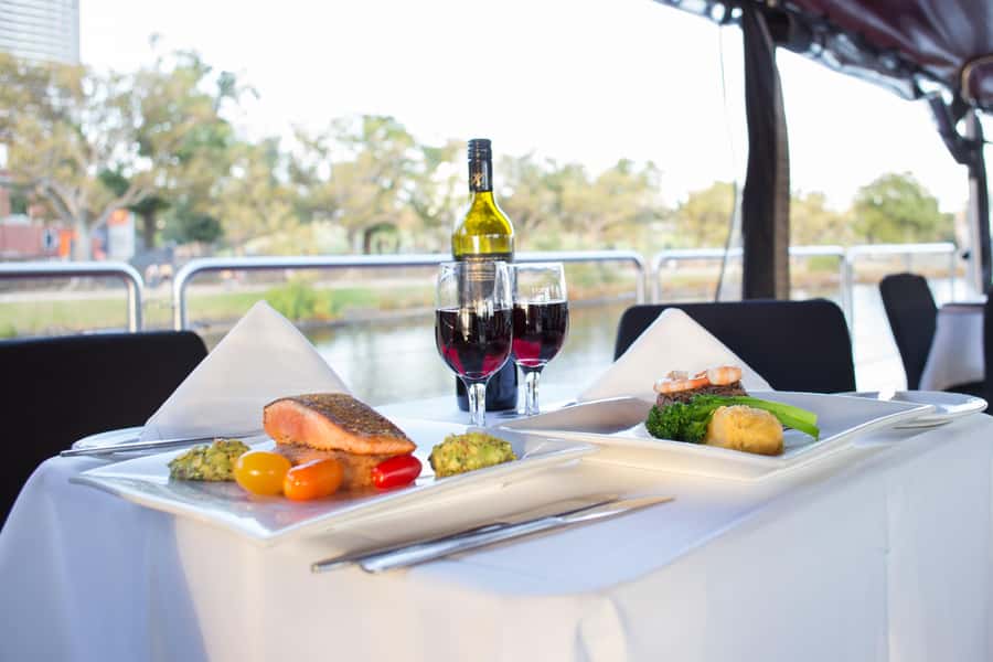 Melbourne: Spirit Of Melbourne Yarra River Lunch Cruise - Included drinks add real value