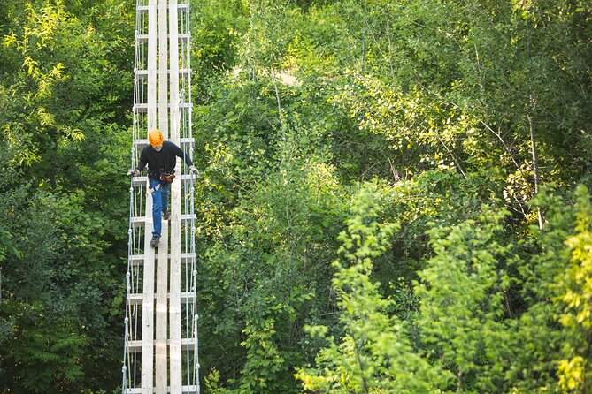 Minnesota River Valley 14-Line Thrilling Zipline Canopy Tour - The guide support is part of the value