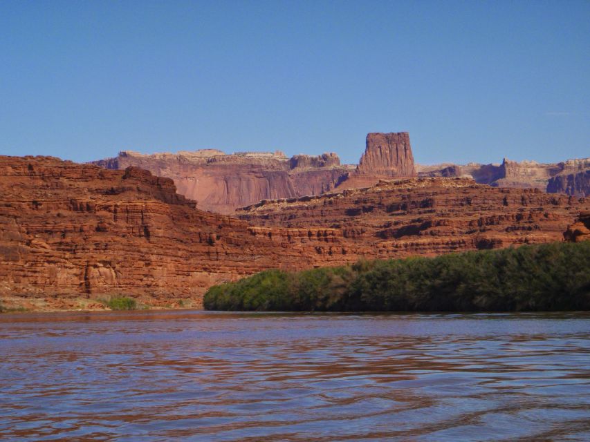 Moab: Calm Water Cruise in Inflatable Boat on Colorado River - The Gooseneck finish and the value of the small boat