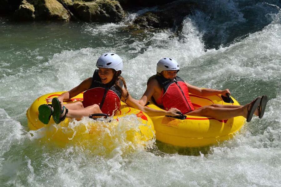 Montego Bay: Jungle River Tubing and Bamboo Beach Club Trip - From Montego Bay to the River