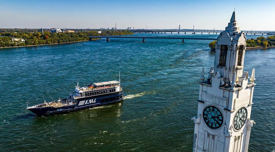 Montréal: Guided Sightseeing River Cruise - Who will enjoy this Montréal cruise?