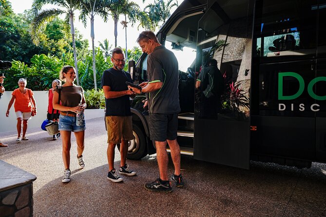 Morning Daintree Tour with River Cruise from Port Douglas - Morning tea with lamingtons