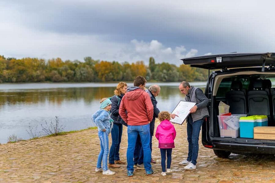 Morning - Loire Valley Wine Tour & Food Pairing, Vouvray - Who should book this tour?