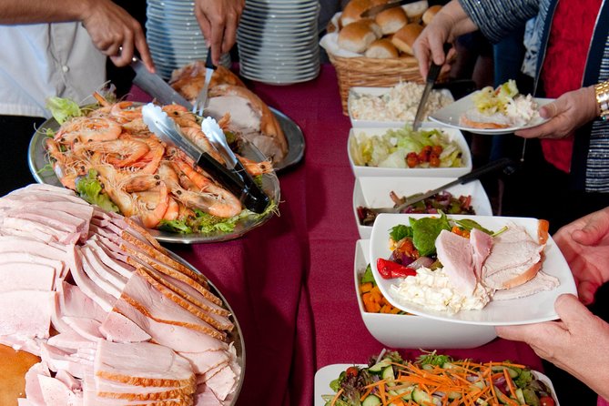 Murray River Day Trip from Adelaide Including Lunch Cruise aboard the Proud Mary - Who will enjoy this day most