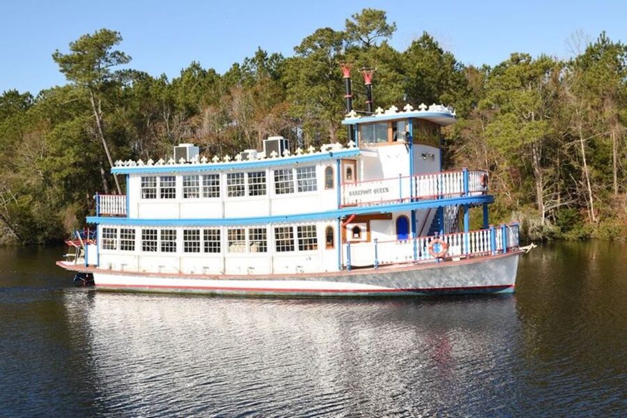 Myrtle Beach: Scenic Riverboat Cruise with Optional Lunch - Boarding the Barefoot Queen in North Myrtle Beach