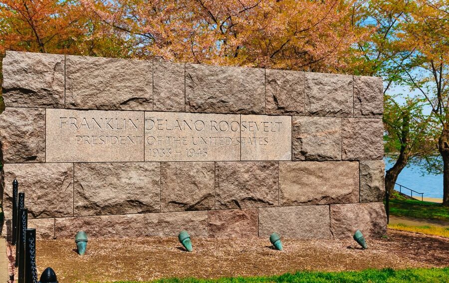 National Mall Tour with 10+ Stops, Boat Cruise, Entry Tickets - Crossing into Virginia for the Marine Corps and Air Force memorials