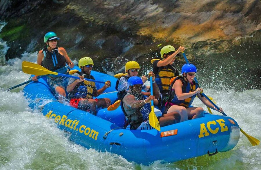 New River Gorge Whitewater Rafting - Lower New Half Day - The best breaks: Jump Rock, pools, and swimmer’s rapid
