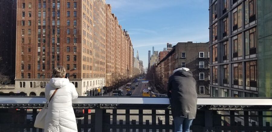New York City: High Line & Hudson Yards Walking Tour - Starting above the West Side streets