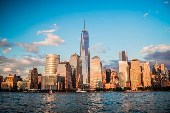 New York Sunset Schooner Cruise on the Hudson River - The sunset route, from Manhattan skyline to Lady Liberty