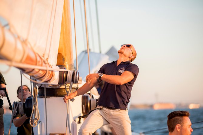 New York Sunset Schooner Cruise on the Hudson River - Practical details for families and groups