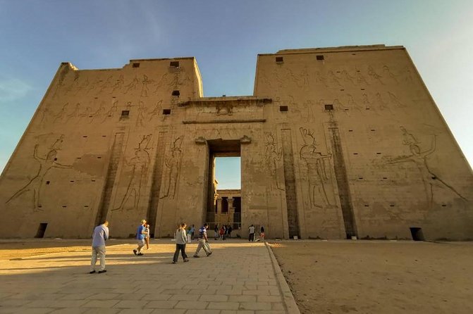 Nile Cruise 4 Days / Deluxe from Aswan to luxor- Private Tour - What private really means here