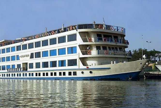 Nile dinner cruise in Cairo with transfer - Boarding for Two Hours on the Nile