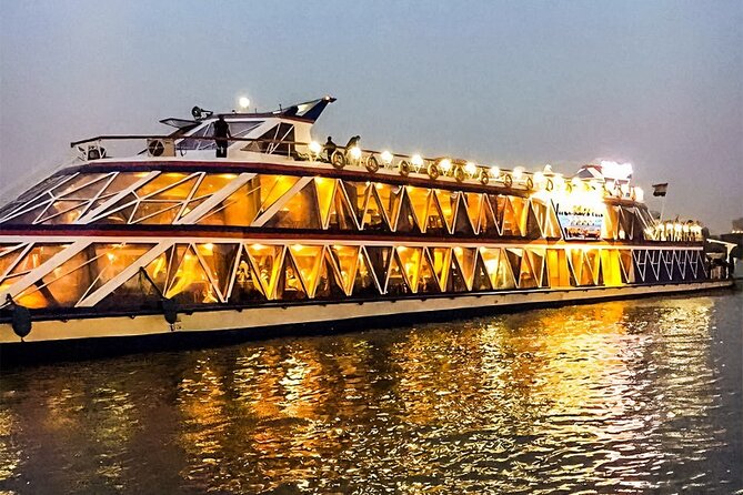 Nile River Dinner Cruise on a Yacht with Open Buffet - The open buffet: plenty of choice, modest standards