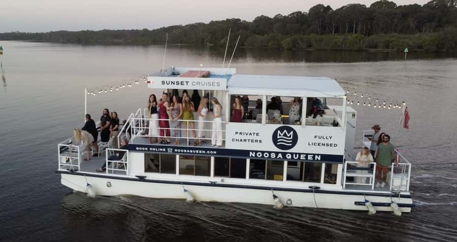 Noosa River Sunset Cruise - The bar and the value of $25