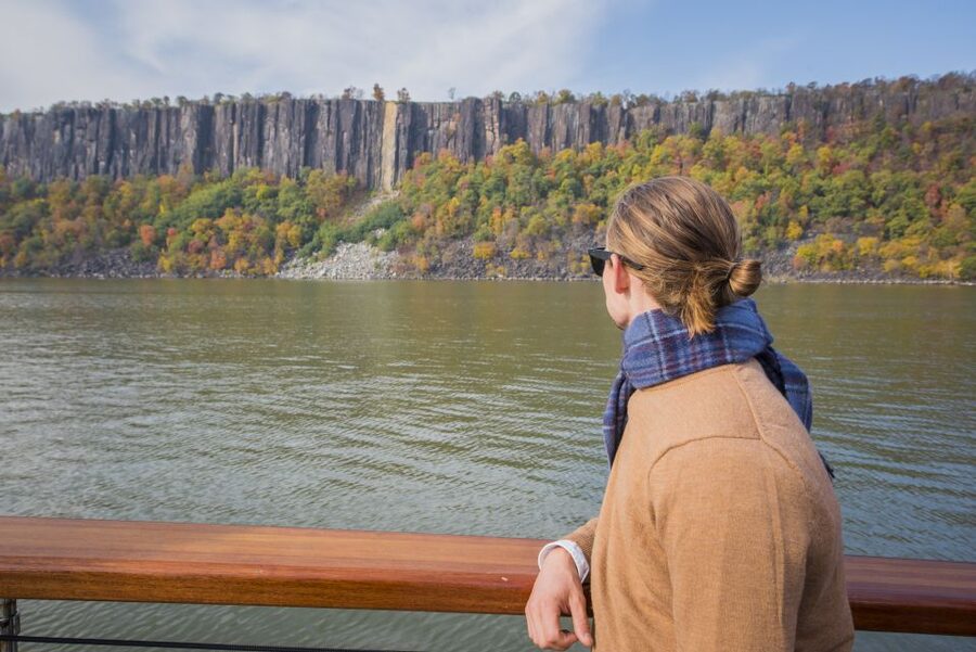 NYC: Hudson River Fall Foliage Yacht Tour - Leaving Chelsea Piers on the Hudson