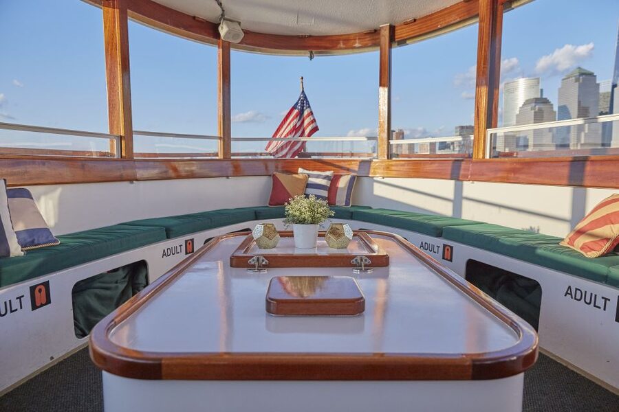 NYC: Hudson River Fall Foliage Yacht Tour - Why a mini yacht changes the Hudson view