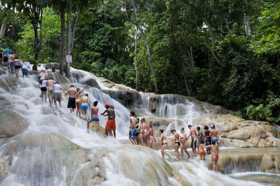 Ocho Rios: Bamboo Beach Club & Dunn’s River Falls - Key points at a glance