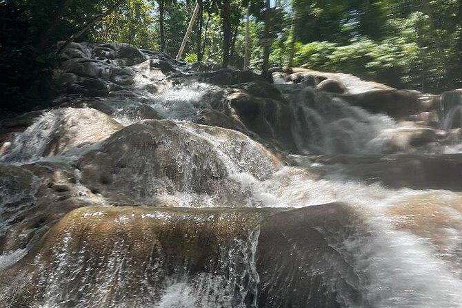 Ocho Rios Blue Hole and Dunn's River Falls Tour - Pickup is simple, with one important meeting-point warning