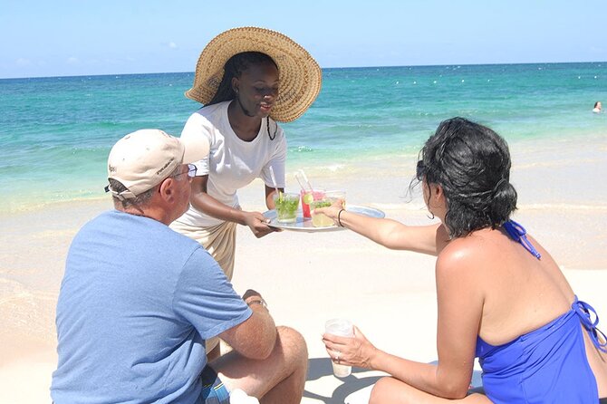 Ocho Rios: River Tubing, Lunch and Cocktails at Bamboo Beach Club - Floating through mild rapids