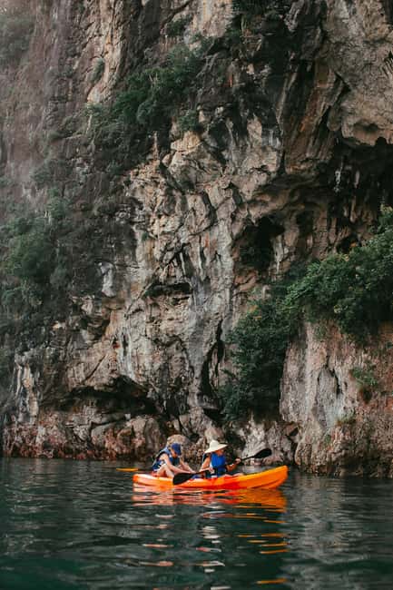 Omiš: 5-Hour Kayak on Cetina River Preserved Nature Park - Upstream through the Cetina canyon