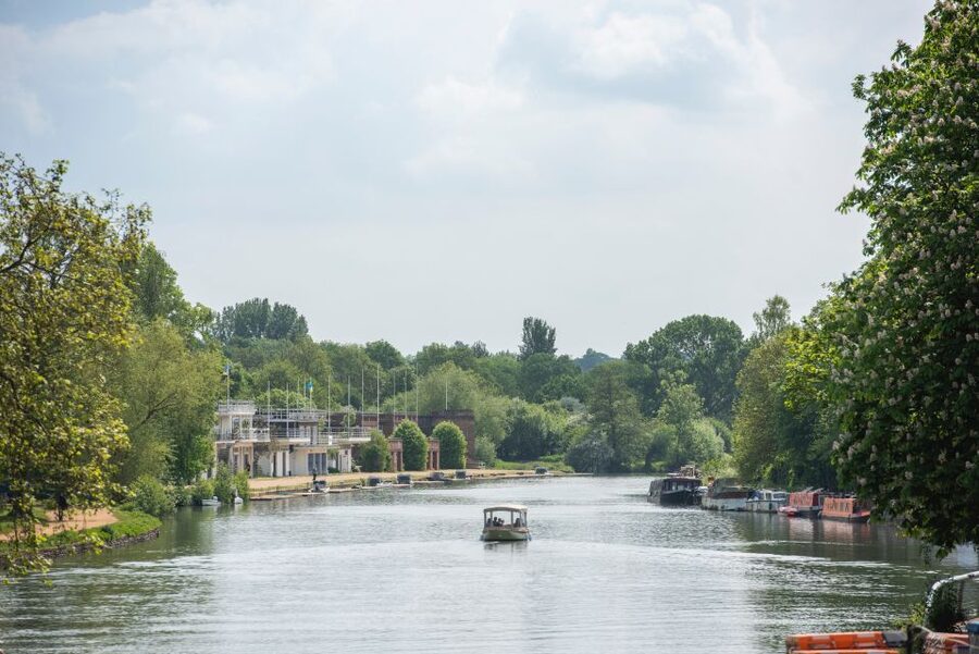 Oxford: River Cruise with 3-Course Meal - Should you book the river cruise and dinner?