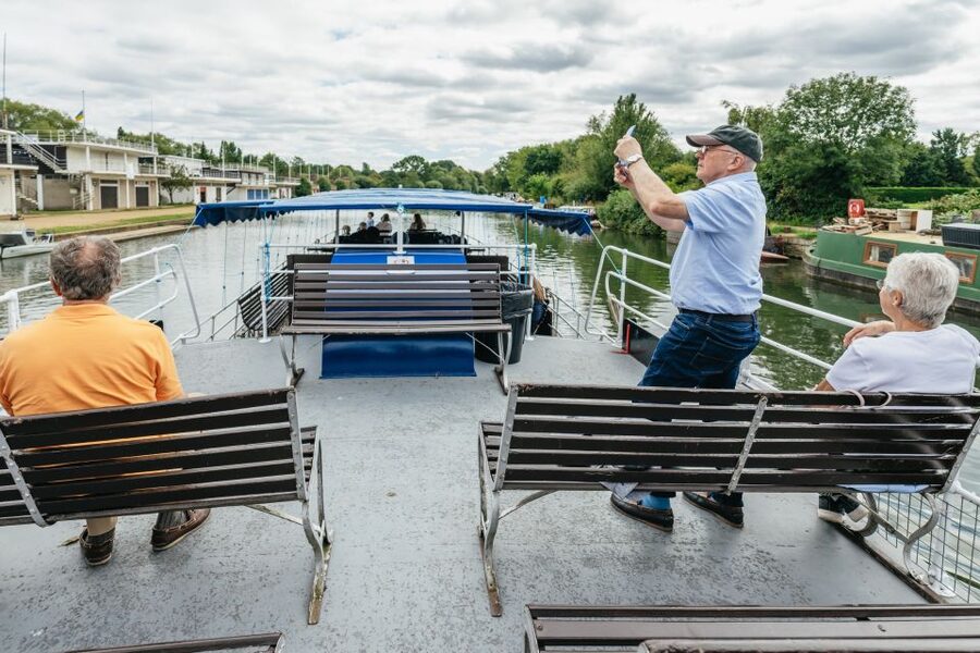 Oxford: River Thames Sightseeing Cruise - Choosing the right deck for the weather