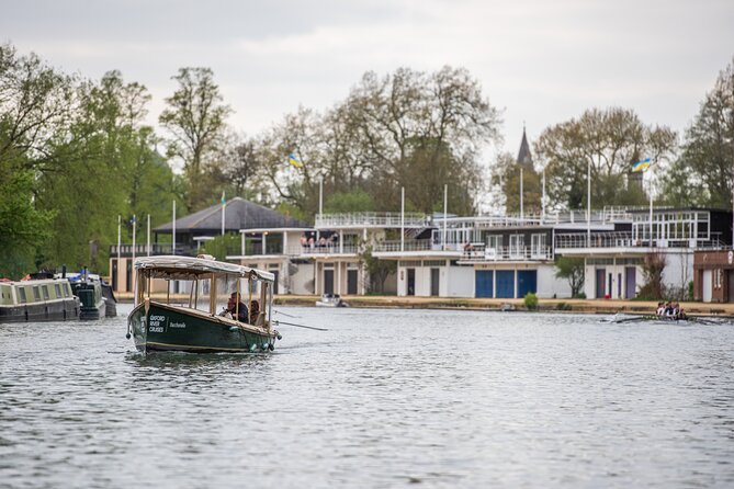 Oxford Sightseeing River Cruise Along The University Regatta Course - What you see along the 45-minute route