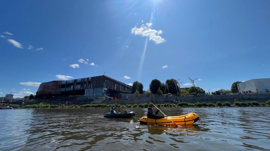 Packrafting kayaking guided tour Vistula river Warsaw Poland - What to wear and bring