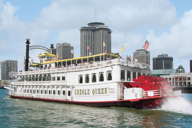 Paddlewheeler Creole Queen Historic Mississippi River Cruise - The meal: useful convenience, mixed value
