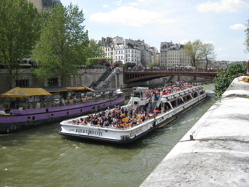 Paris: 1.5-Hour Segway Tour with River Cruise Ticket - Champs-Élysées and Place de la Concorde