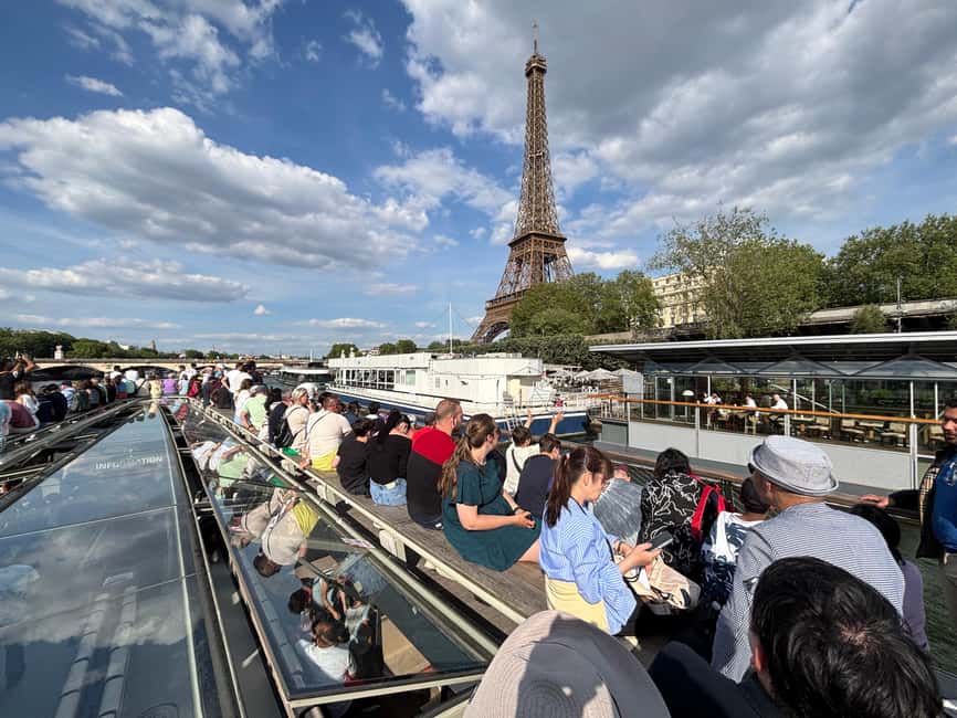 Paris: 1-Hour Seine Cruise departing from the Eiffel Tower - The Louvre from the water