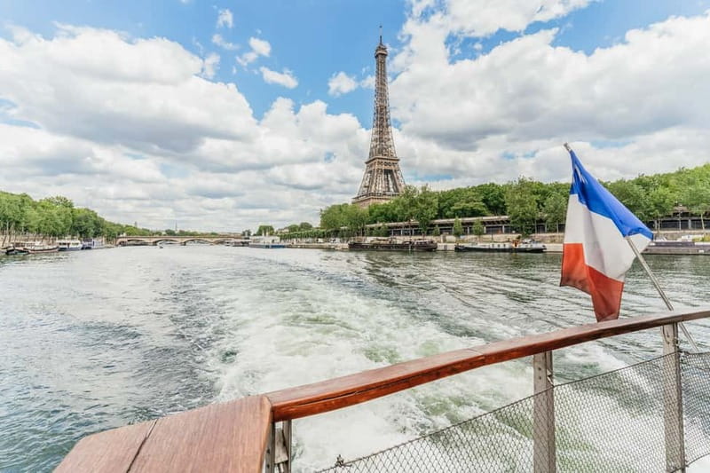 Paris: 2-Hour River Seine Lunch Cruise with 3-course-menu - Boarding beneath the Eiffel Tower