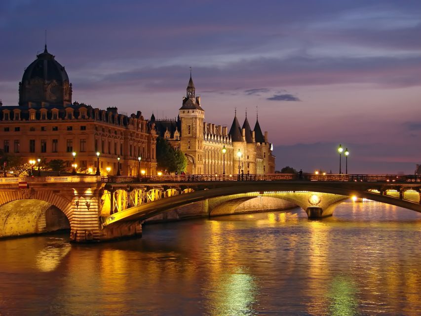 Paris: 3-Course-Dinner Cruise with Wine on the Seine River - Setting out beneath the Eiffel Tower