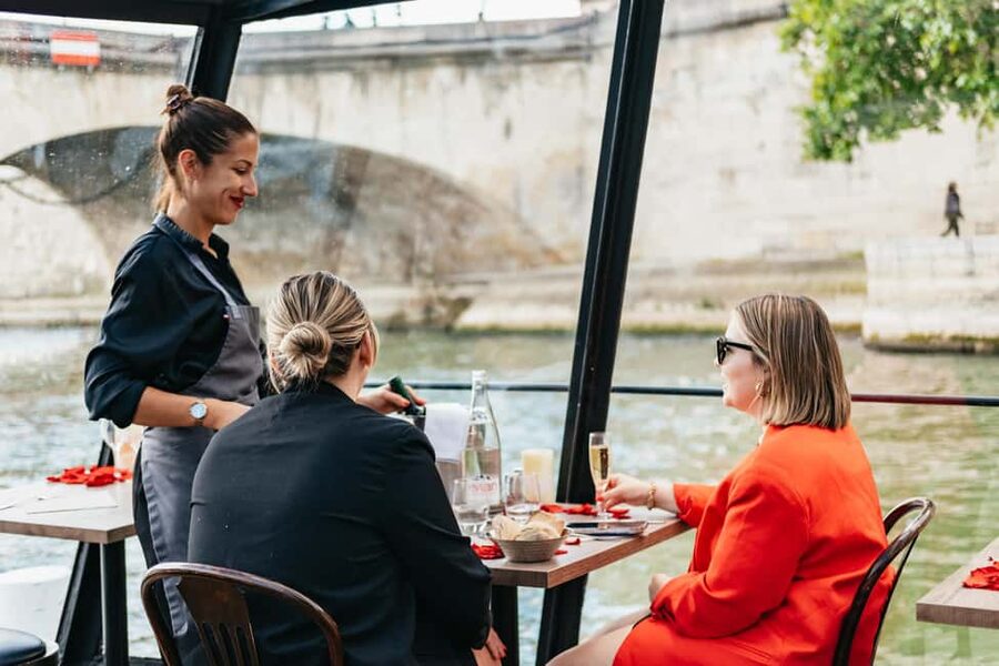 Paris : 3-Course Gourmet Dinner Cruise on Seine River - My final recommendation